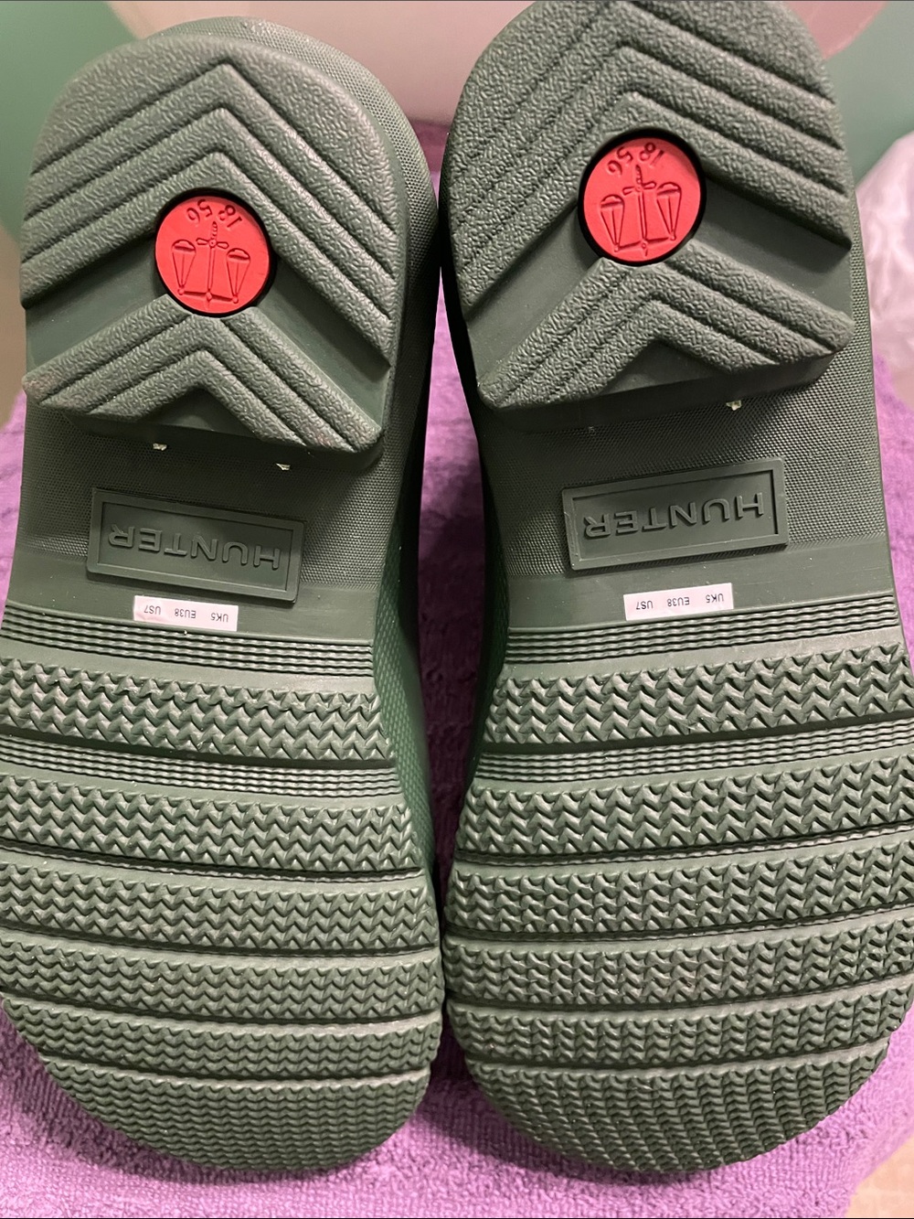 BRAND NEW!!! Women’s Hunter Short Rain Boots in Hunter Green - Picture 6 of 8